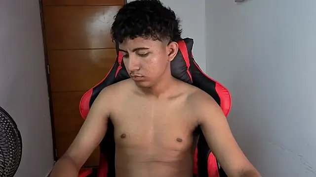 Alluringangel23 online show from March 17, 2026, 12:02 am