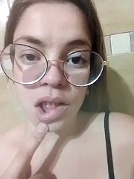 gisequeen online show from January 5, 2026, 11:52 pm