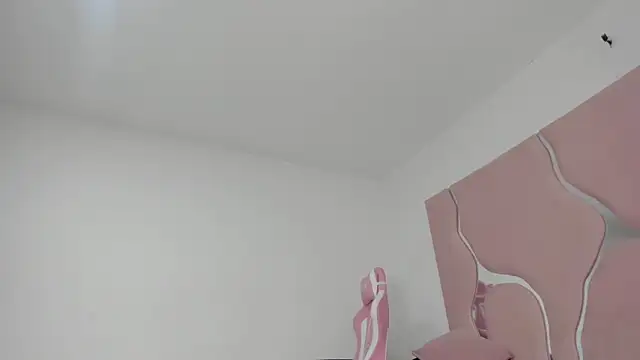 Snapshot of sharithasm chatting on February 21, 2026, 8:22 pm sharithasm online show from February 21, 2026, 8:22 pm