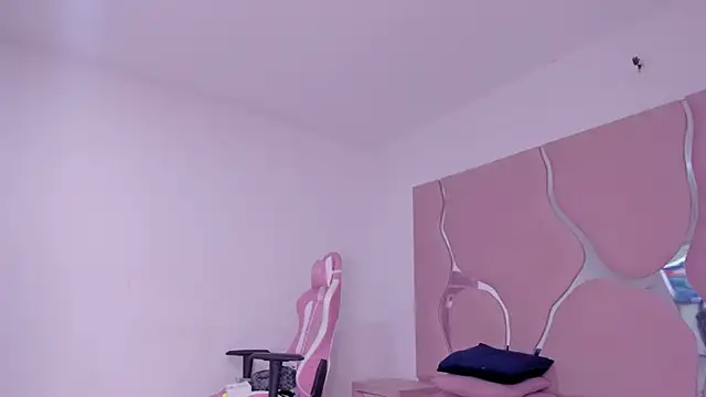 Snapshot of sharithasm chatting on February 26, 2026, 8:09 pm sharithasm online show from February 26, 2026, 8:09 pm