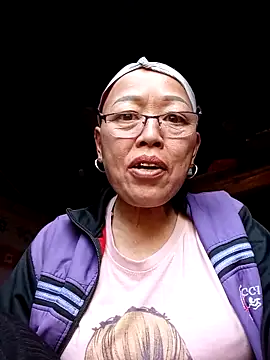 Snapshot of Agnes-baby chatting on February 16, 2026, 8:24 am Agnes-baby online show from February 16, 2026, 8:24 am