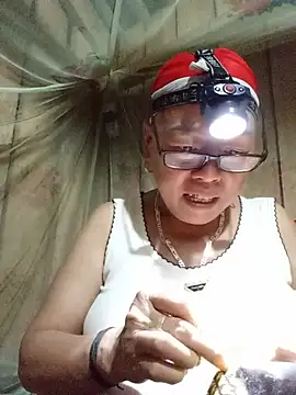 Snapshot of Agnes-baby chatting on July 16, 2026, 2:36 pm Agnes-baby online show from July 16, 2026, 2:36 pm