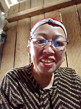 Snapshot of Agnes-baby chatting on February 14, 2026, 5:29 am Agnes-baby online show from February 14, 2026, 5:29 am