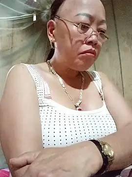 Snapshot of Agnes-baby chatting on July 8, 2026, 11:05 pm Agnes-baby online show from July 8, 2026, 11:05 pm