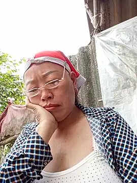 Snapshot of Agnes-baby chatting on May 15, 2026, 11:25 pm Agnes-baby online show from May 15, 2026, 11:25 pm
