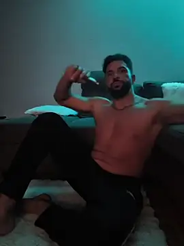 Snapshot of Angelo_33 chatting on January 16, 2026, 5:55 am Angelo 33 online show from January 16, 2026, 5:55 am