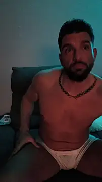 Snapshot of Angelo_33 chatting on January 18, 2026, 2:04 am Angelo 33 online show from January 18, 2026, 2:04 am