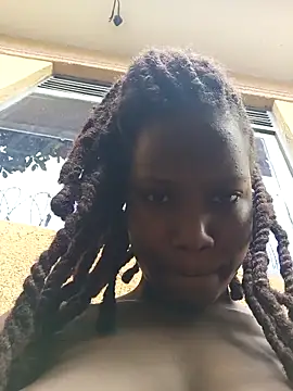 Snapshot of Bootyful_me chatting on March 2, 2026, 8:21 am Bootyful me online show from March 2, 2026, 8:21 am