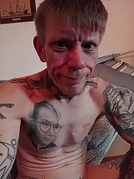Der Schoene Penis online show from May 13, 2026, 2:46 pm
