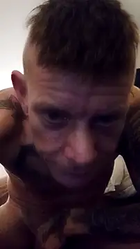 Snapshot of Der_Schoene_Penis chatting on January 6, 2026, 7:40 pm Der Schoene Penis online show from January 6, 2026, 7:40 pm