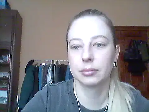 Snapshot of Miralisse chatting on February 24, 2026, 11:00 am Miralisse online show from February 24, 2026, 11:00 am