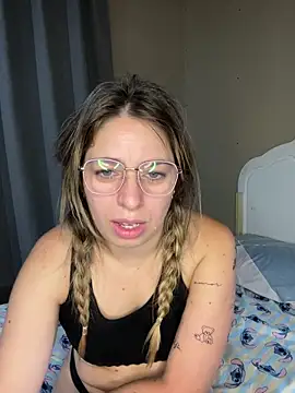 soyanahii online show from March 1, 2026, 2:00 am