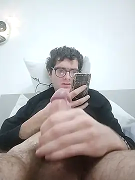 Snapshot of Cum-_ chatting on March 16, 2026, 9:24 am Cum- online show from March 16, 2026, 9:24 am