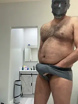 HairyDomGuy online show from February 18, 2026, 7:32 pm