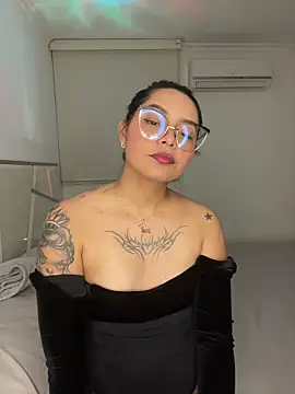 Snapshot of Savage_Doll chatting on January 14, 2026, 4:49 am Savage Doll online show from January 14, 2026, 4:49 am