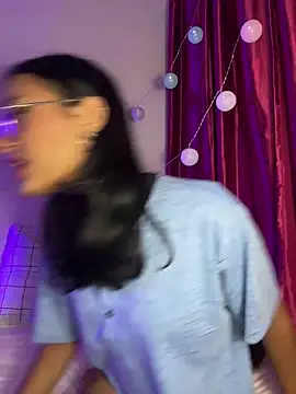 Snapshot of Iam_Lyan_ chatting on February 1, 2026, 9:46 pm Iam Lyan online show from February 1, 2026, 9:46 pm