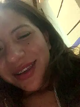 Snapshot of bombomcherry6 chatting on January 9, 2026, 9:49 am bombomcherry6 online show from January 9, 2026, 9:49 am