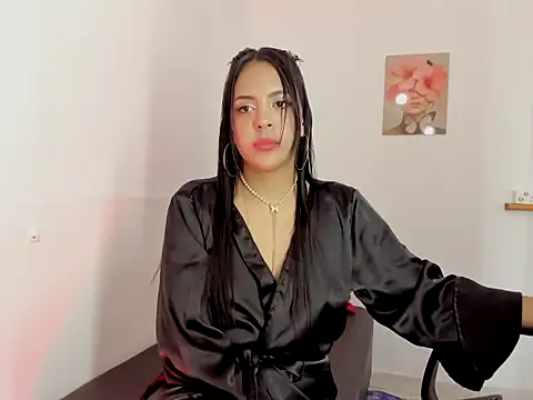 mia loren online show from January 11, 2026, 7:10 pm