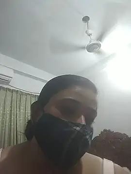 momo loves online show from June 4, 2026, 5:06 pm