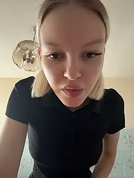 AshleyMur online show from May 11, 2026, 6:04 am