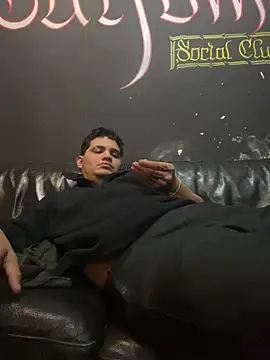 Steven24r30 online show from February 15, 2026, 7:02 pm