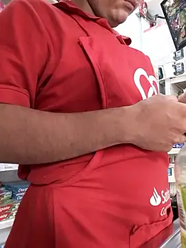 Snapshot of Leosexx chatting on February 1, 2026, 2:26 pm Leosexx online show from February 1, 2026, 2:26 pm