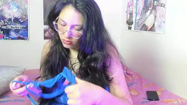 abril onnel online show from November 3, 2025, 7:17 pm