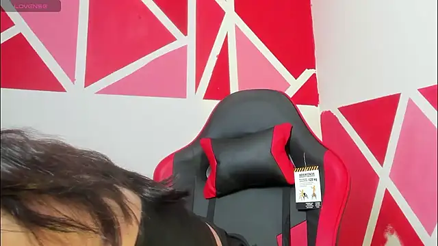 abril onnel online show from January 15, 2026, 7:06 pm