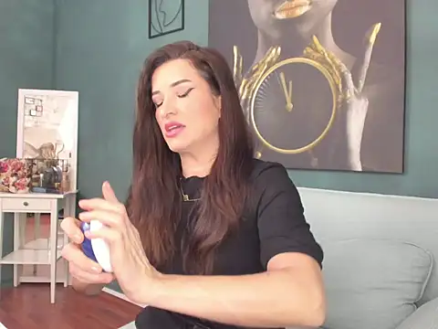 Snapshot of VanillaBlyss chatting on February 24, 2026, 8:15 am VanillaBlyss online show from February 24, 2026, 8:15 am