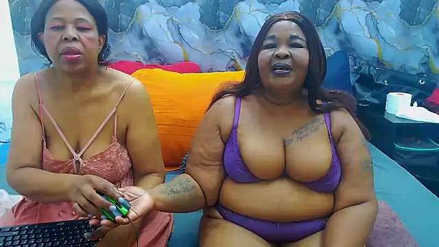 SEXY MATURExx online show from May 23, 2026, 11:53 am