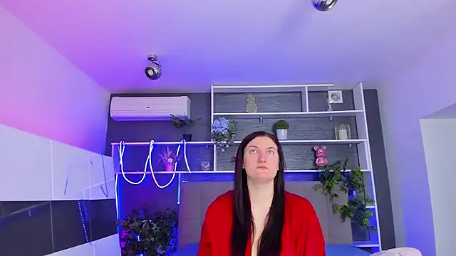 Snapshot of StephieRousee chatting on April 18, 2026, 5:32 am StephieRousee online show from April 18, 2026, 5:32 am