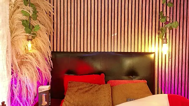 Hiddenhotcake online show from April 14, 2026, 7:30 pm