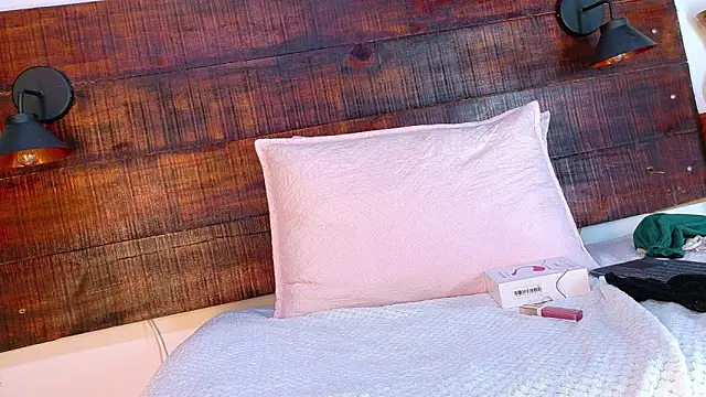 Snapshot of Angel_saez1 chatting on January 8, 2026, 7:09 pm Angel saez1 online show from January 8, 2026, 7:09 pm