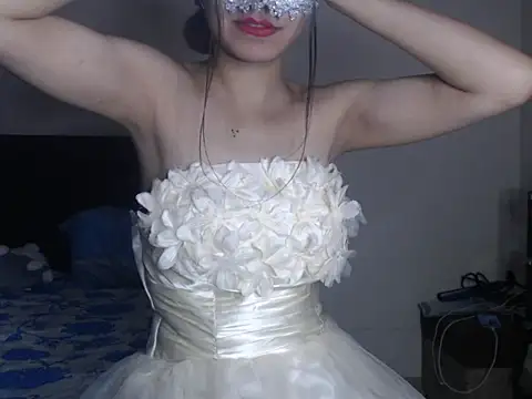 Snapshot of Hottie_heer chatting on February 12, 2026, 5:13 pm Hottie heer online show from February 12, 2026, 5:13 pm