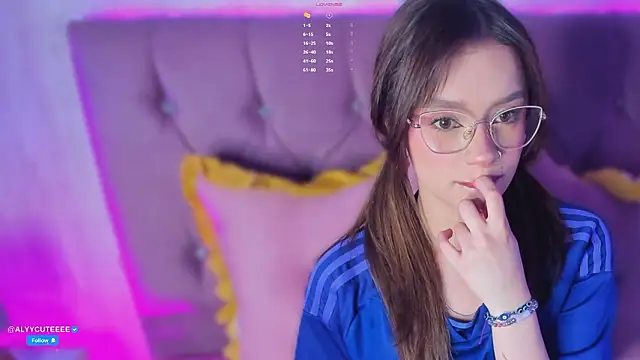 Snapshot of alyy_cut3 chatting on February 27, 2026, 8:19 pm alyy cut3 online show from February 27, 2026, 8:19 pm