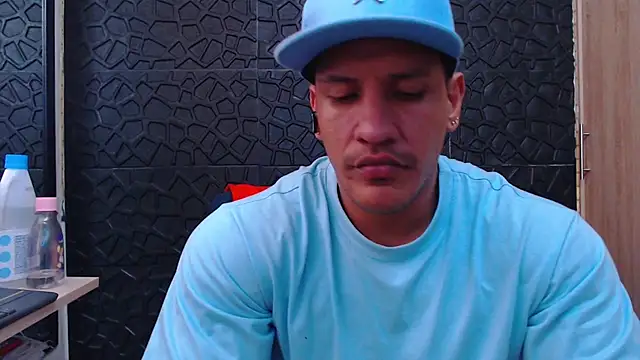 Snapshot of viktor_herrera chatting on January 12, 2026, 7:31 pm viktor herrera online show from January 12, 2026, 7:31 pm