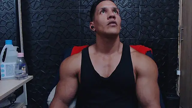 Snapshot of viktor_herrera chatting on January 8, 2026, 9:21 pm viktor herrera online show from January 8, 2026, 9:21 pm