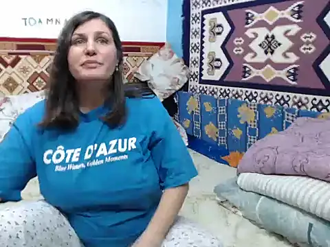 Adelinemilf online show from January 14, 2026, 10:52 am