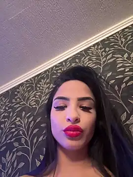 Evelin199 online show from April 30, 2026, 6:37 pm