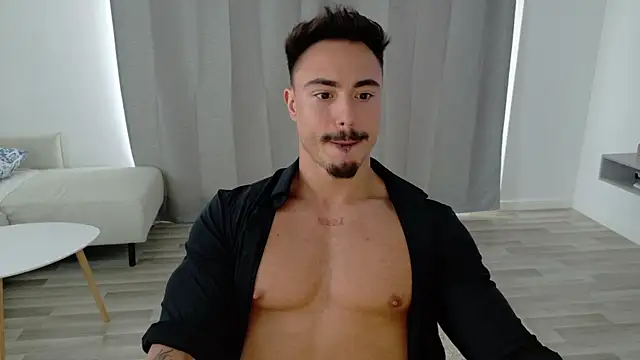 Snapshot of Master_Lukas chatting on May 8, 2026, 11:47 am Master Lukas online show from May 8, 2026, 11:47 am