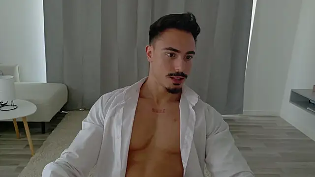Snapshot of Master_Lukas chatting on May 11, 2026, 1:56 pm Master Lukas online show from May 11, 2026, 1:56 pm