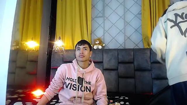 Snapshot of Maik_Russo chatting on February 12, 2026, 10:48 am Maik Russo online show from February 12, 2026, 10:48 am