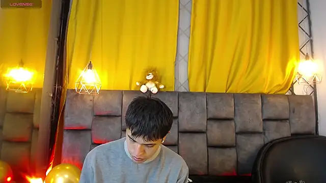 Snapshot of Maik_Russo chatting on February 15, 2026, 11:47 pm Maik Russo online show from February 15, 2026, 11:47 pm