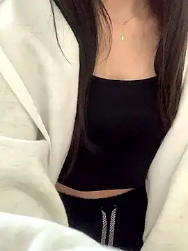 Snapshot of Rinrin_06 chatting on January 12, 2026, 11:28 am Rinrin 06 online show from January 12, 2026, 11:28 am