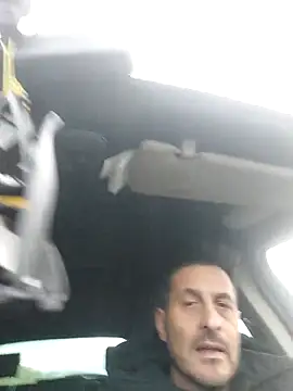 Snapshot of colosone chatting on November 26, 2025, 2:06 pm colosone online show from November 26, 2025, 2:06 pm