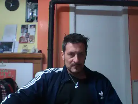 Snapshot of colosone chatting on March 3, 2025, 5:52 pm colosone online show from March 3, 2025, 5:52 pm