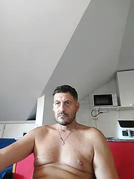 Snapshot of colosone chatting on September 12, 2025, 2:39 pm colosone online show from September 12, 2025, 2:39 pm