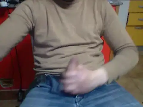 Snapshot of colosone chatting on March 20, 2025, 5:58 pm colosone online show from March 20, 2025, 5:58 pm