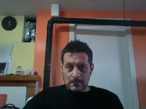 Snapshot of colosone chatting on March 2, 2025, 12:25 pm colosone online show from March 2, 2025, 12:25 pm