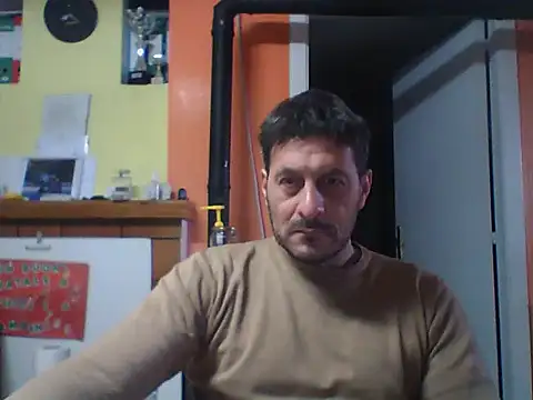 Snapshot of colosone chatting on February 26, 2025, 7:23 am colosone online show from February 26, 2025, 7:23 am